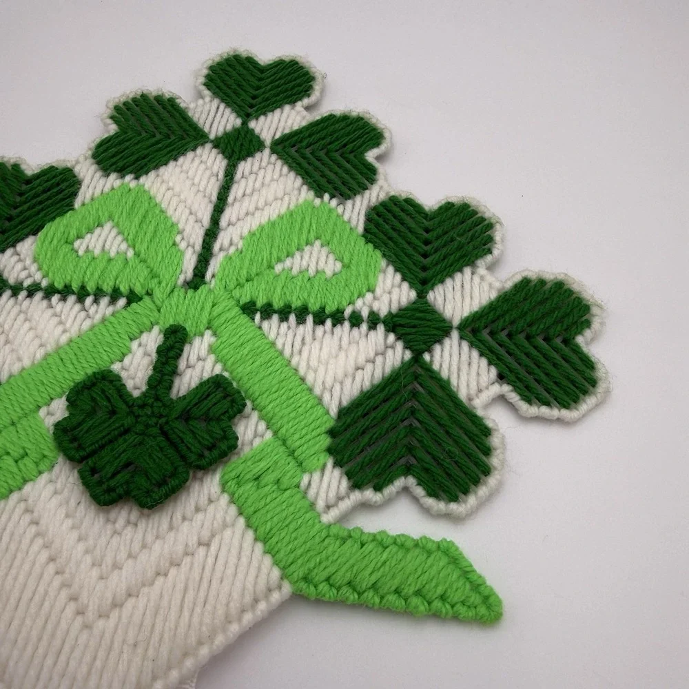 Vtg Plastic Canvas‎ St Patrick's Day Handmade Theme Decor Wall Hanging Clover